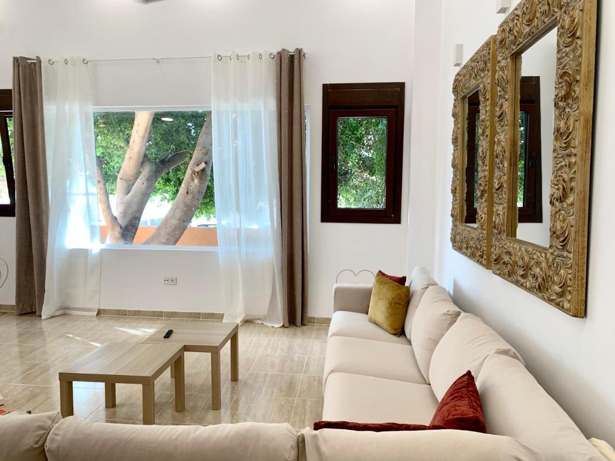 Amplia Vivienda New Para12 Pers A 4 Min Caminando De Playa Con Terraza, Piscina Com, Wifi, Ventiladores De Techo, Lavavajillas Roquetas de Mar Zewnętrze zdjęcie
