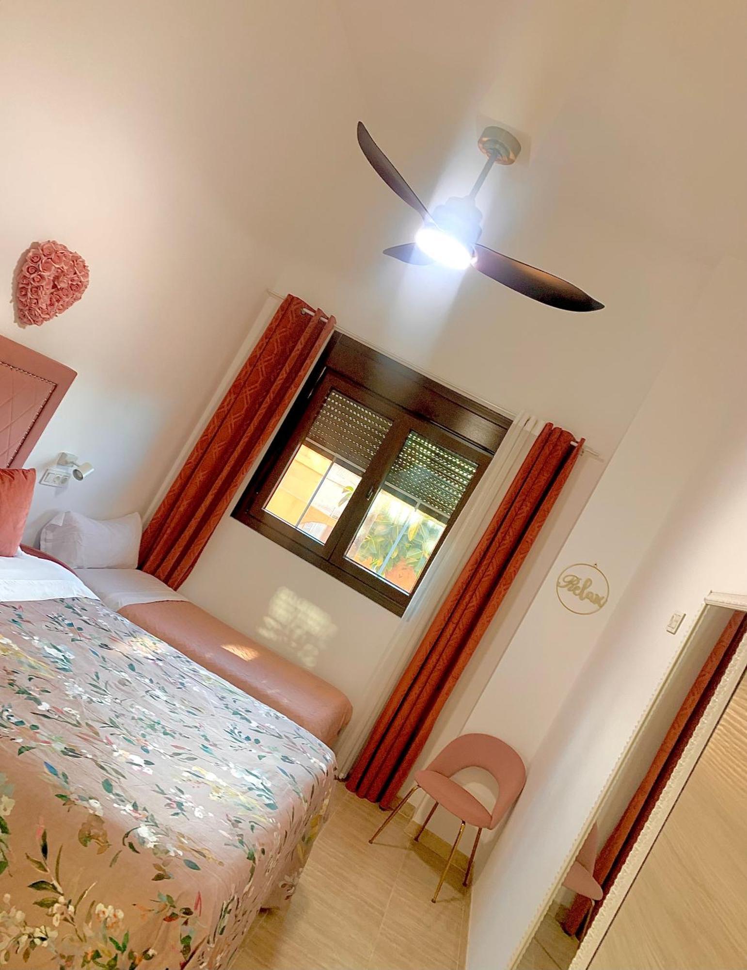 Amplia Vivienda New Para12 Pers A 4 Min Caminando De Playa Con Terraza, Piscina Com, Wifi, Ventiladores De Techo, Lavavajillas Roquetas de Mar Zewnętrze zdjęcie